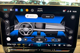 harmaa Volkswagen Golf 2026 kuva 18.