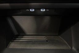 harmaa Volkswagen Golf 2026 kuva 19.