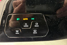 harmaa Volkswagen Golf 2026 kuva 24.