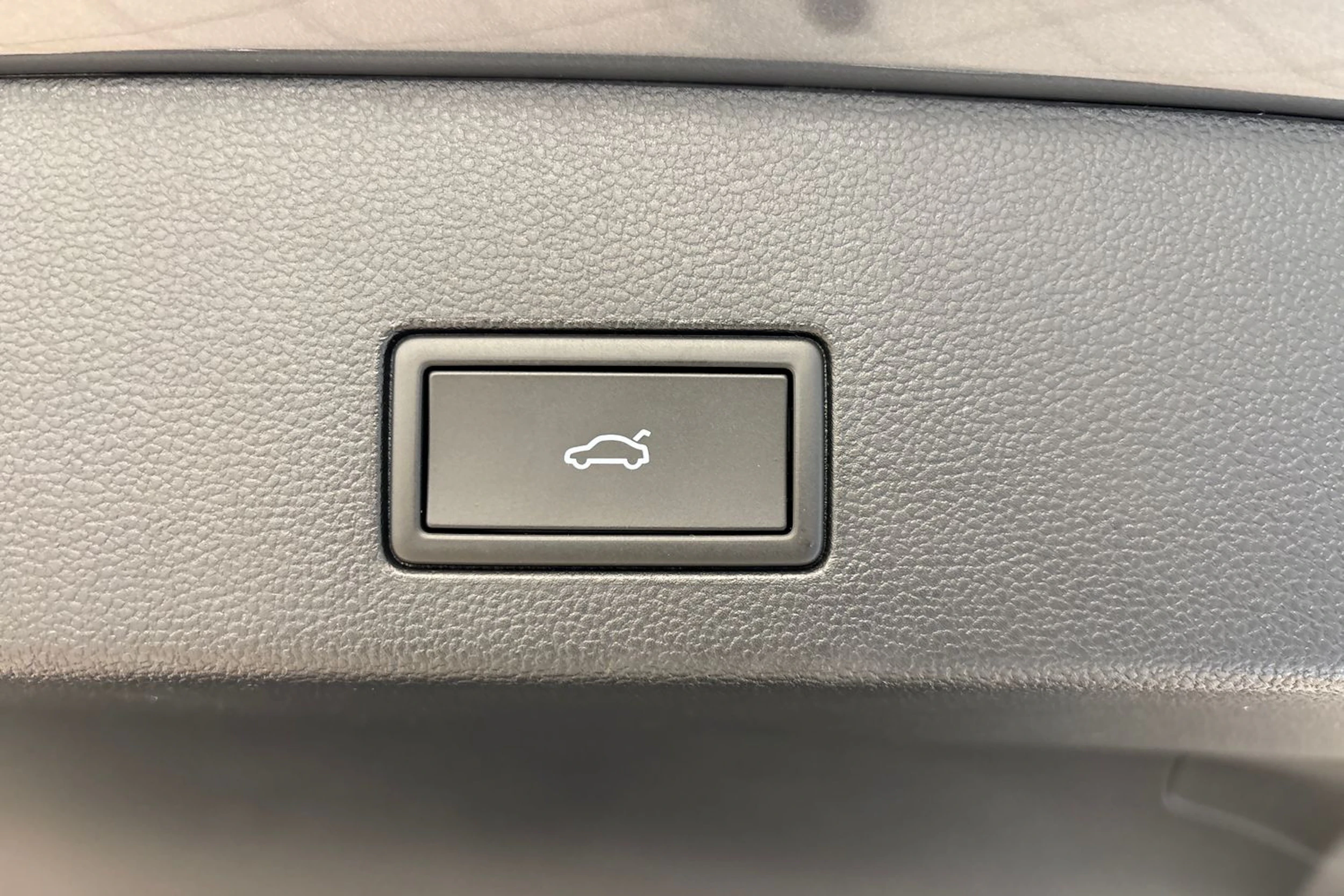 harmaa Volkswagen Golf 2026 kuva 31.