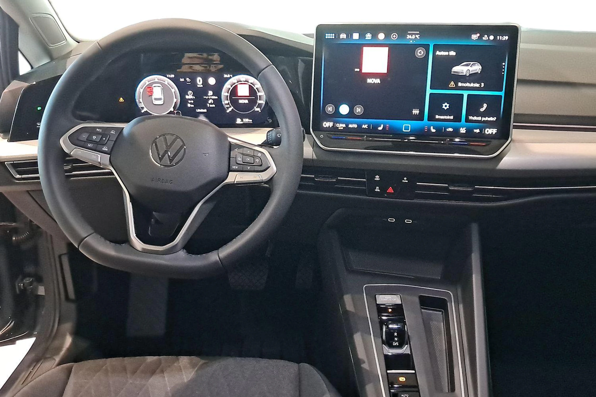 harmaa Volkswagen Golf 2026 kuva 7.