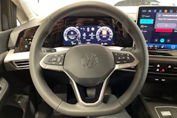 harmaa Volkswagen Golf 2026 kuva 15.
