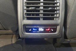 harmaa Volkswagen Golf 2026 kuva 17.