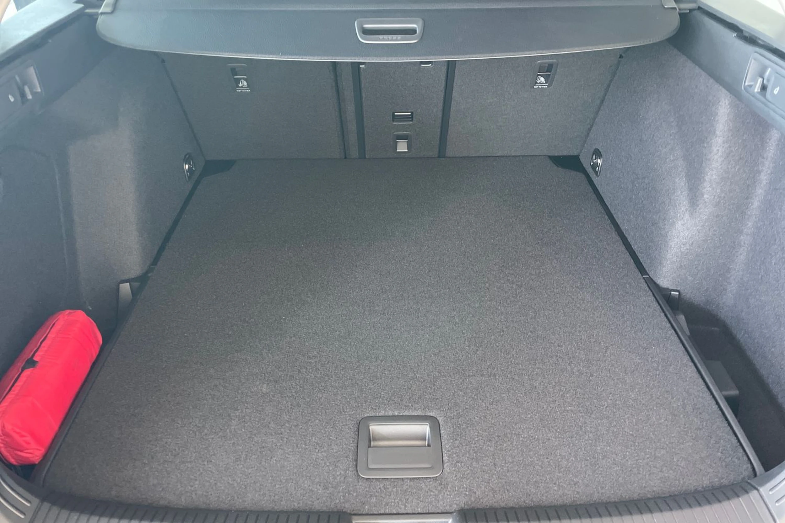 harmaa Volkswagen Golf 2026 kuva 11.