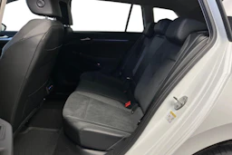 met. valkoinen Volkswagen Golf 2026 kuva 8.