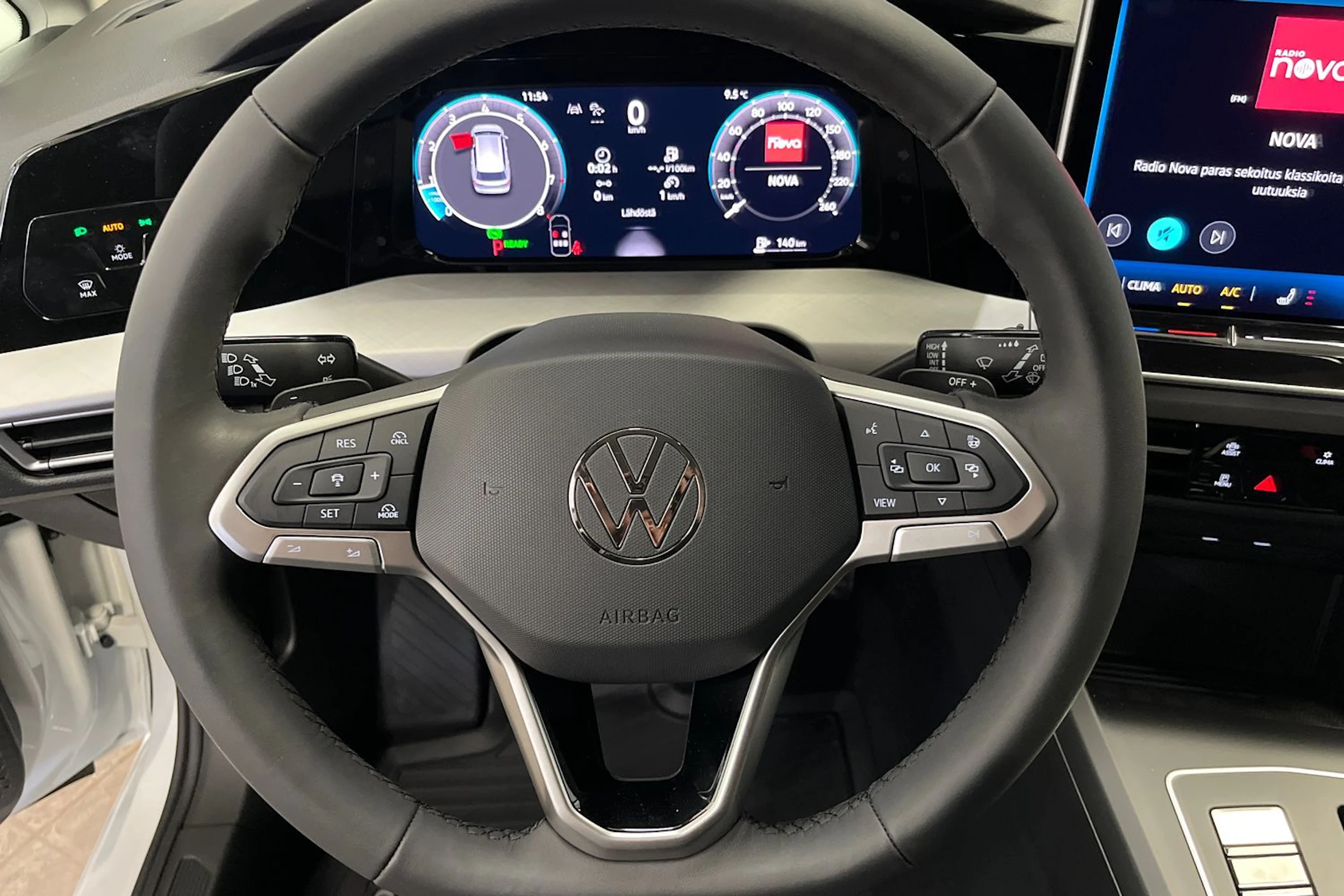 met. valkoinen Volkswagen Golf 2026 kuva 14.