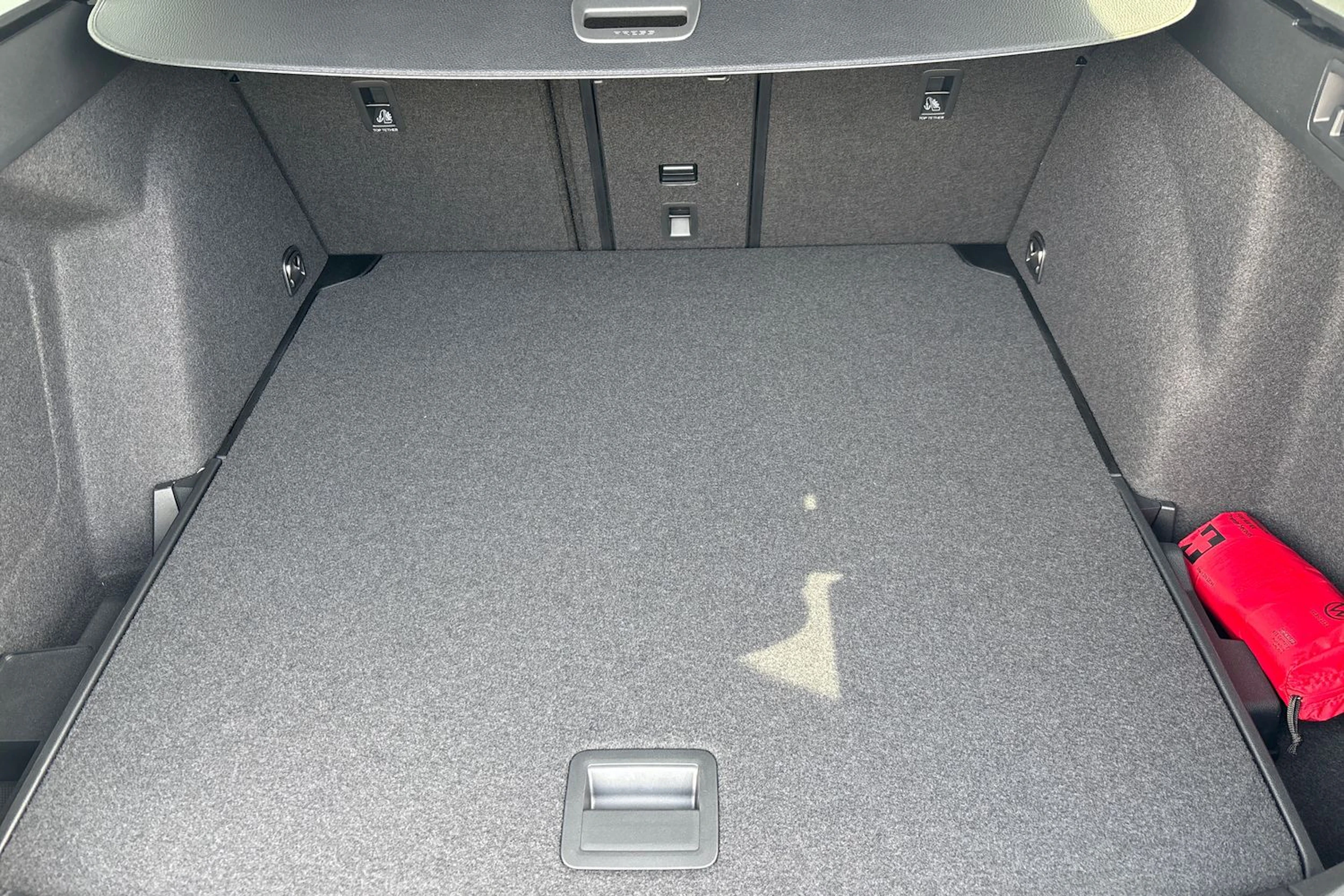 harmaa Volkswagen Golf 2026 kuva 16.