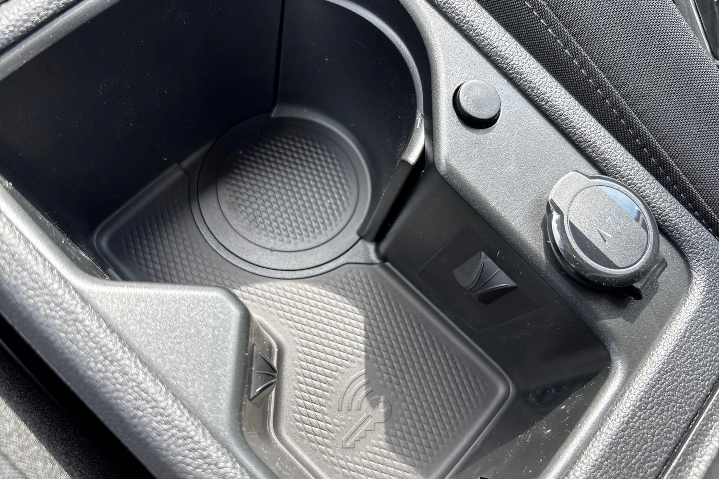 harmaa Volkswagen Golf 2026 kuva 33.