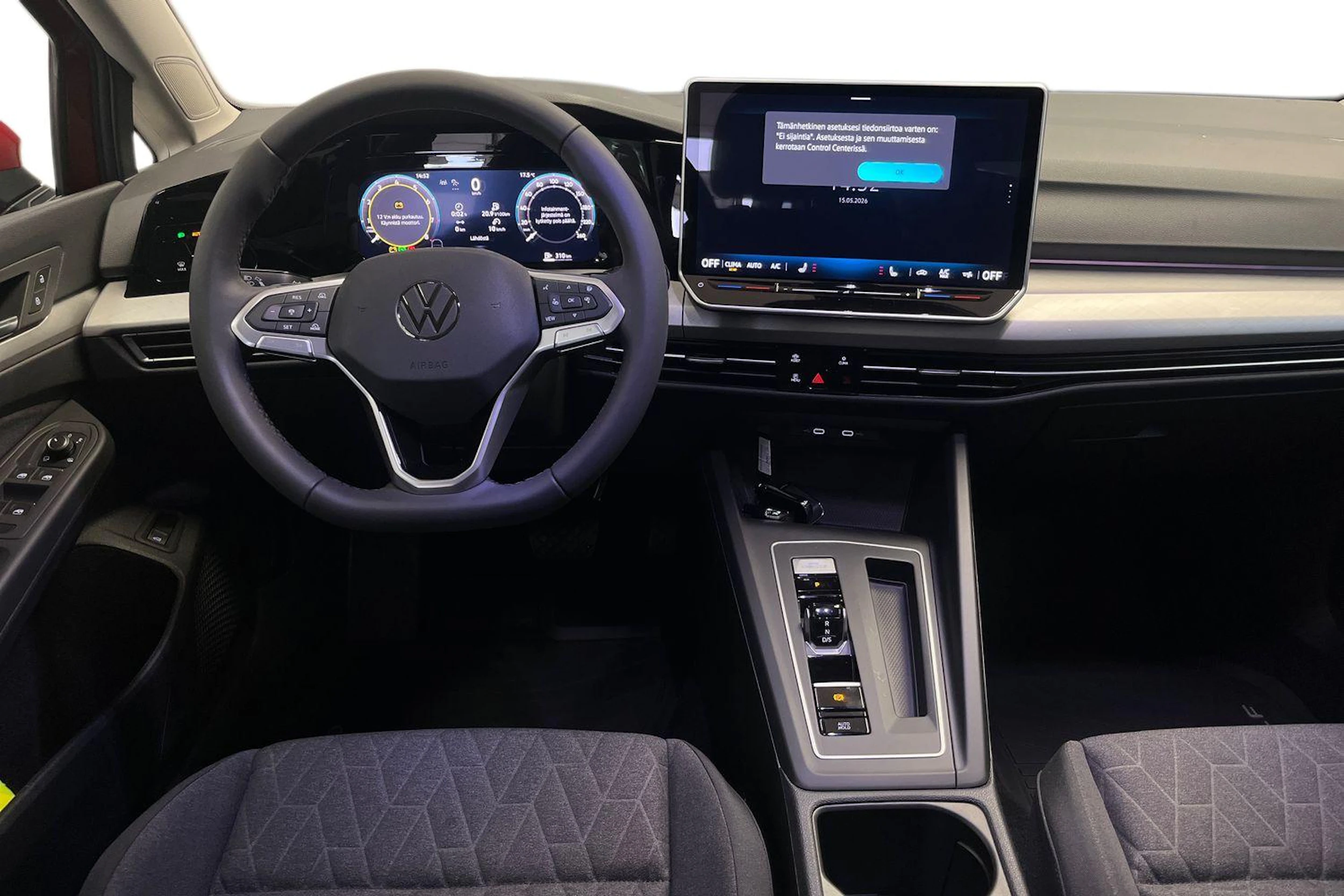 punainen Volkswagen Golf 2026 kuva 7.