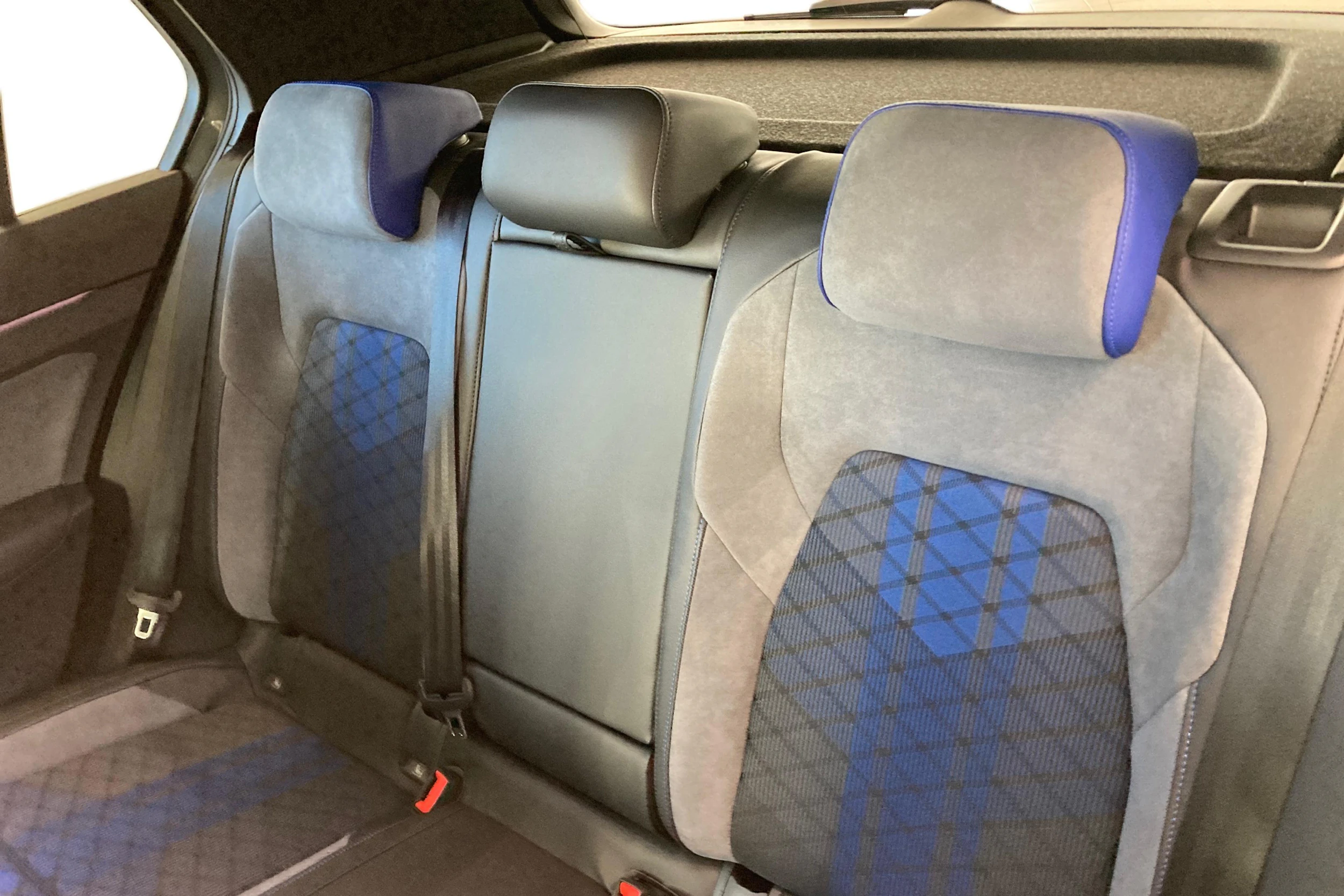 met. harmaa Volkswagen Golf 2027 kuva 8.