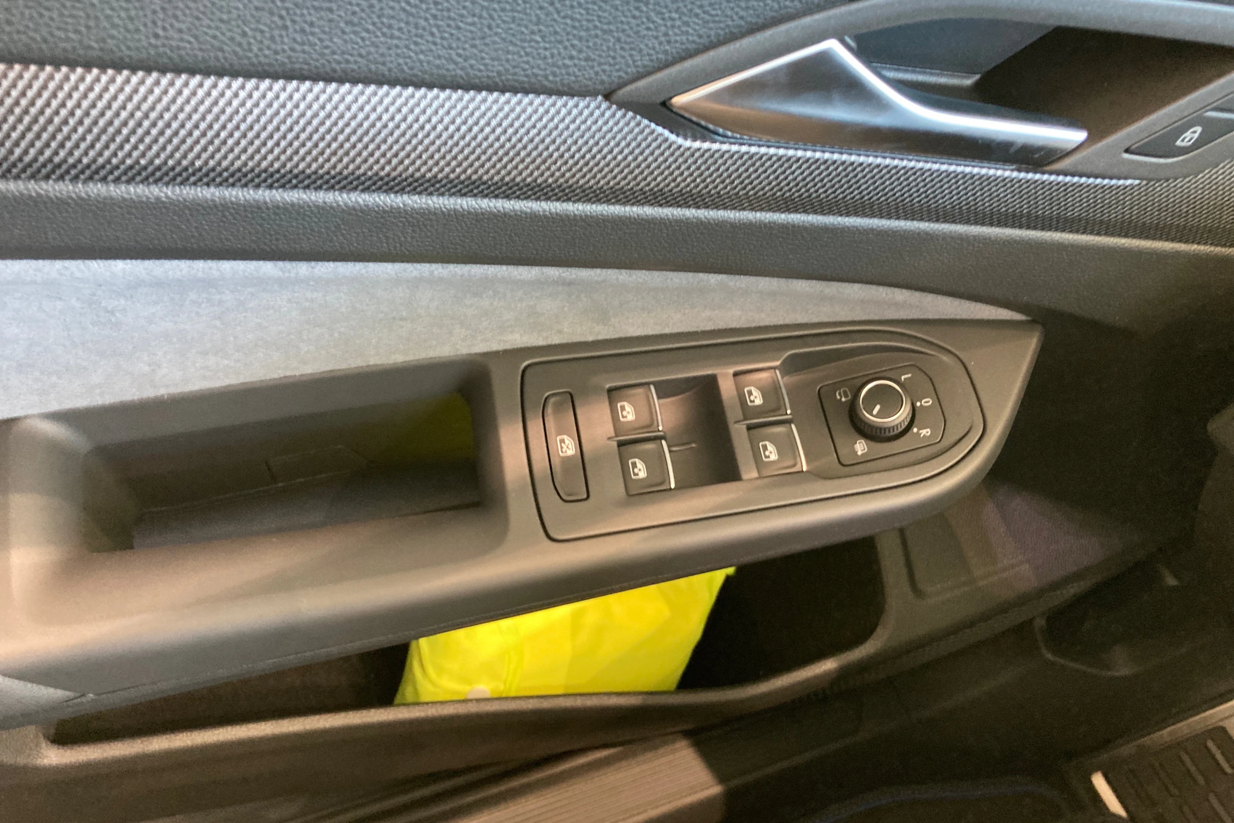 met. harmaa Volkswagen Golf 2027 kuva 11.