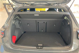 met. harmaa Volkswagen Golf 2027 kuva 18.