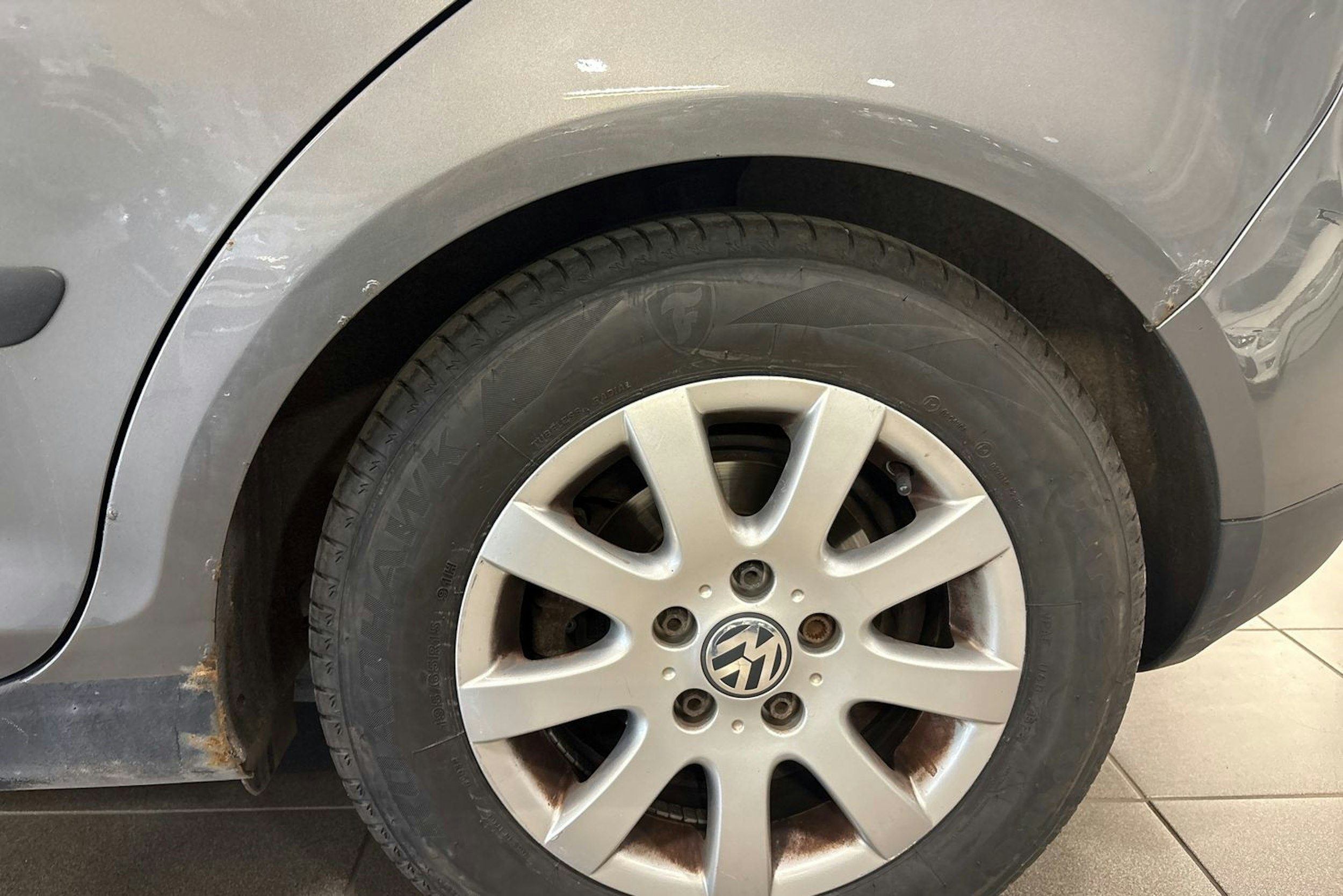 Harmaa Volkswagen Golf Plus 2006 kuva 11.