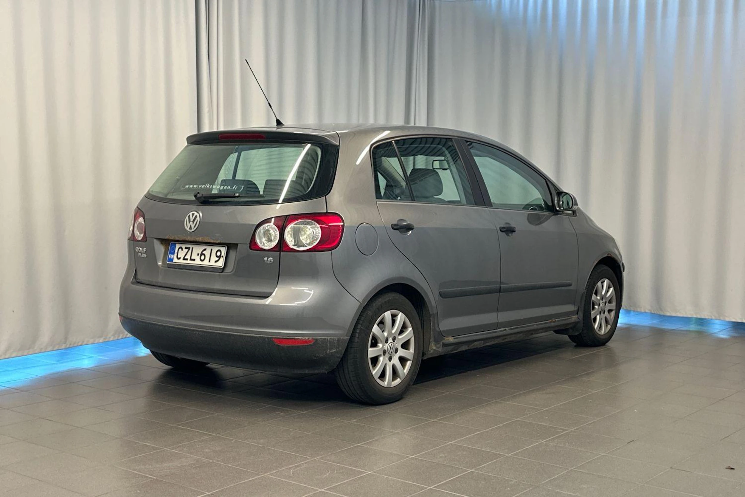 harmaa Volkswagen Golf Plus 2007 kuva 7.