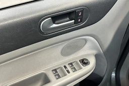 harmaa Volkswagen Golf Plus 2007 kuva 17.