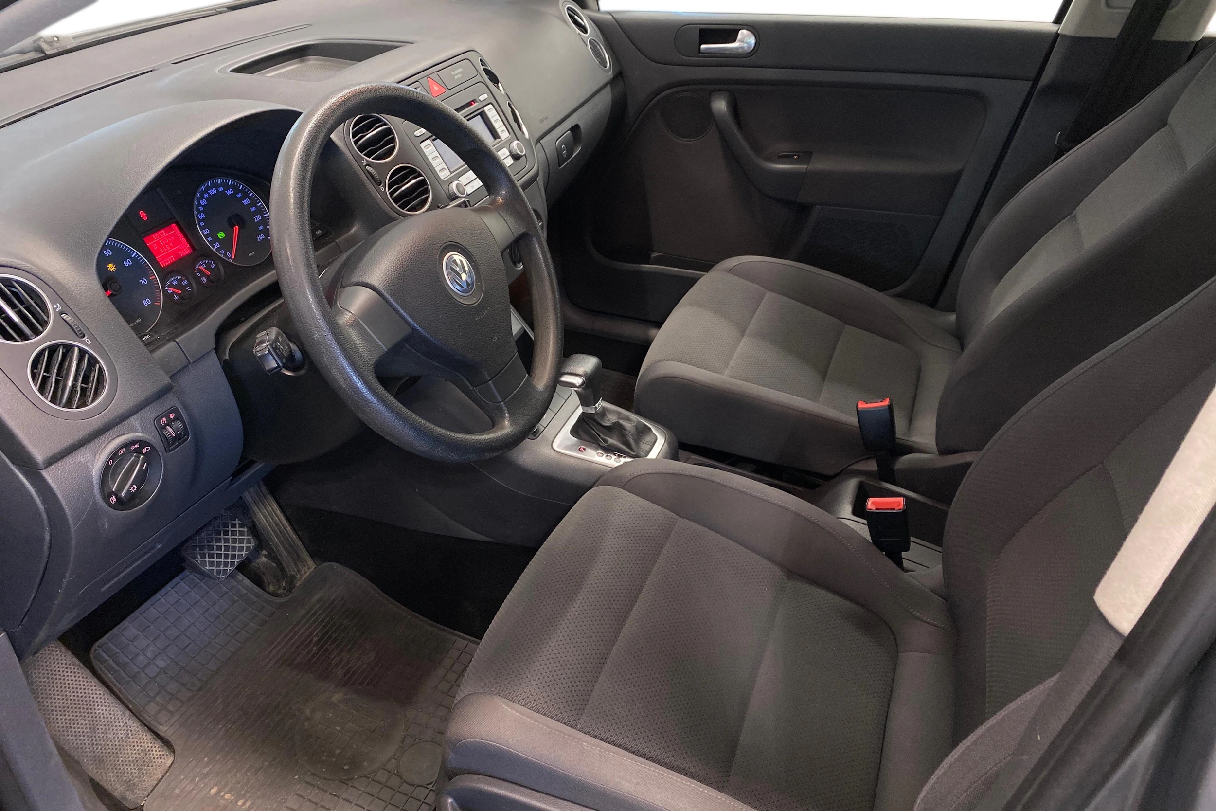 harmaa Volkswagen Golf Plus 2008 kuva 8.