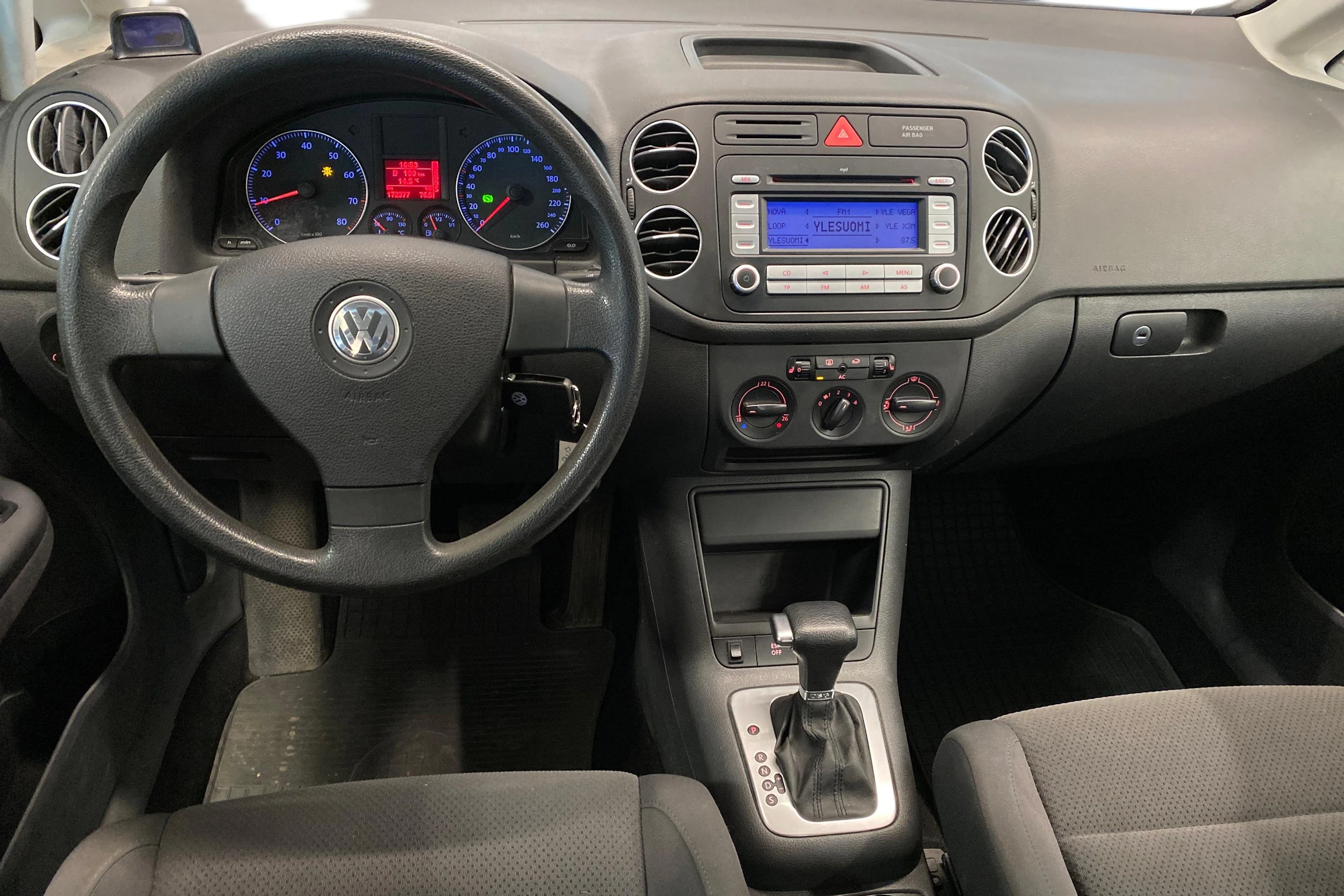 harmaa Volkswagen Golf Plus 2008 kuva 9.