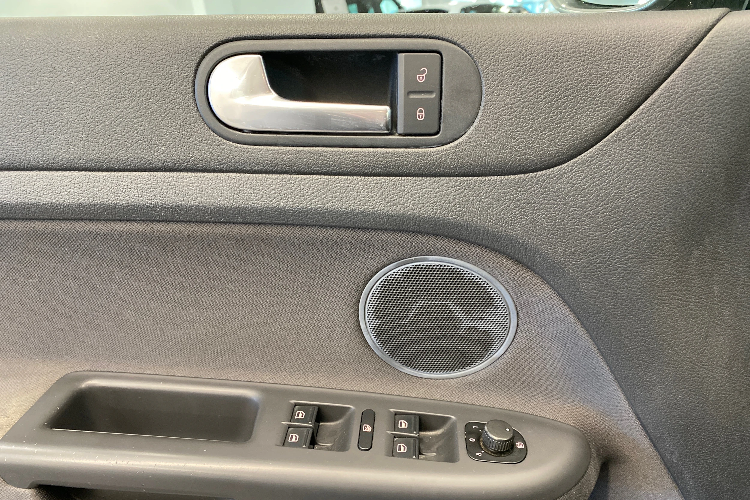 harmaa Volkswagen Golf Plus 2008 kuva 24.