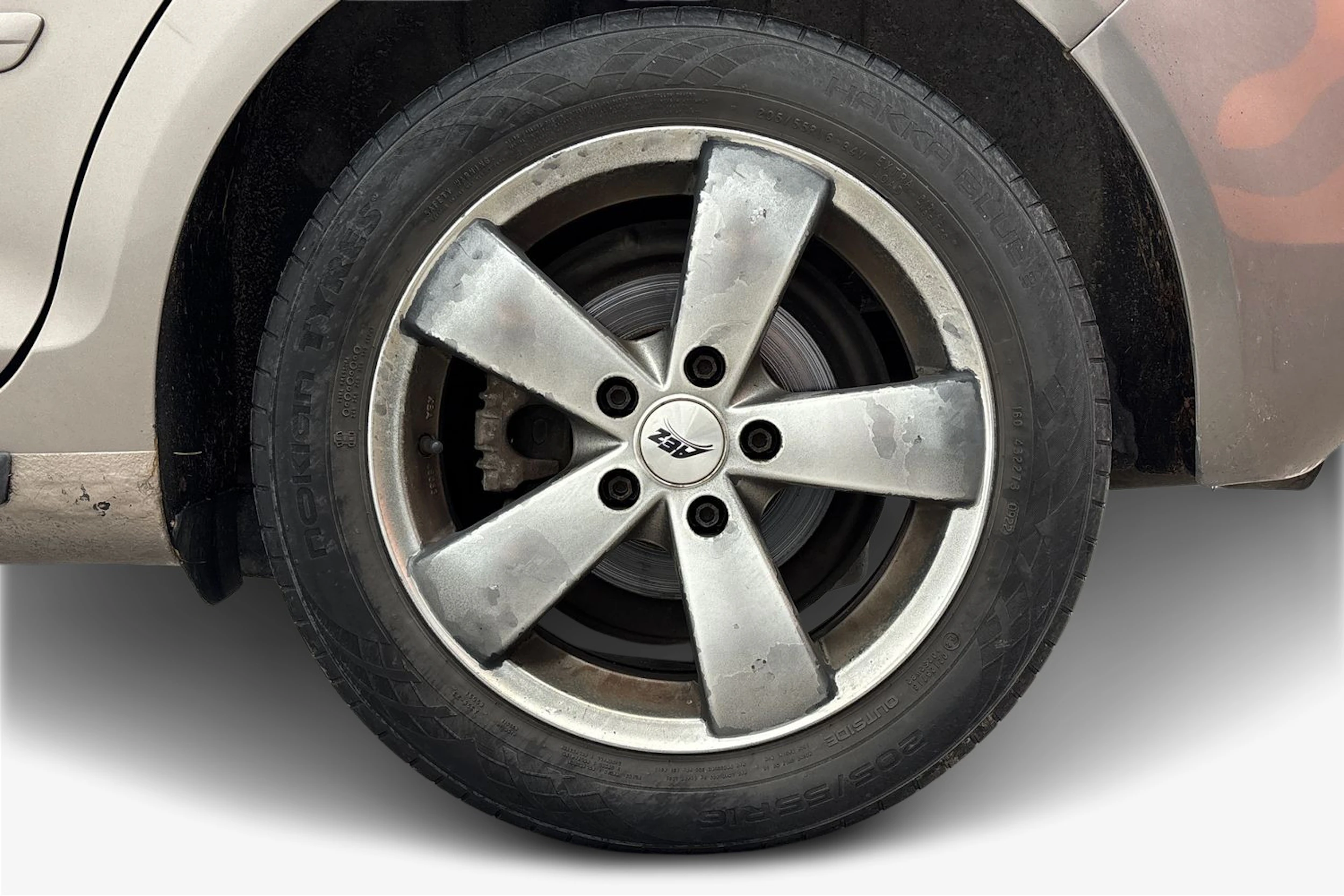 Ruskea (beige) Volkswagen Golf Plus 2009 kuva 9.