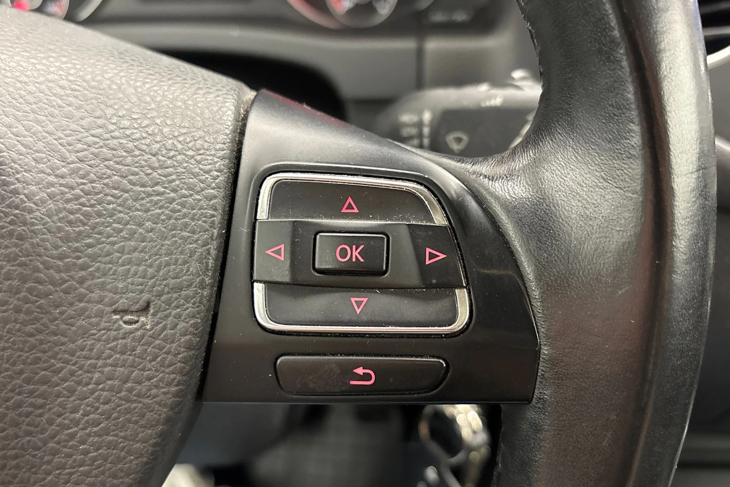 Ruskea (beige) Volkswagen Golf Plus 2009 kuva 14.