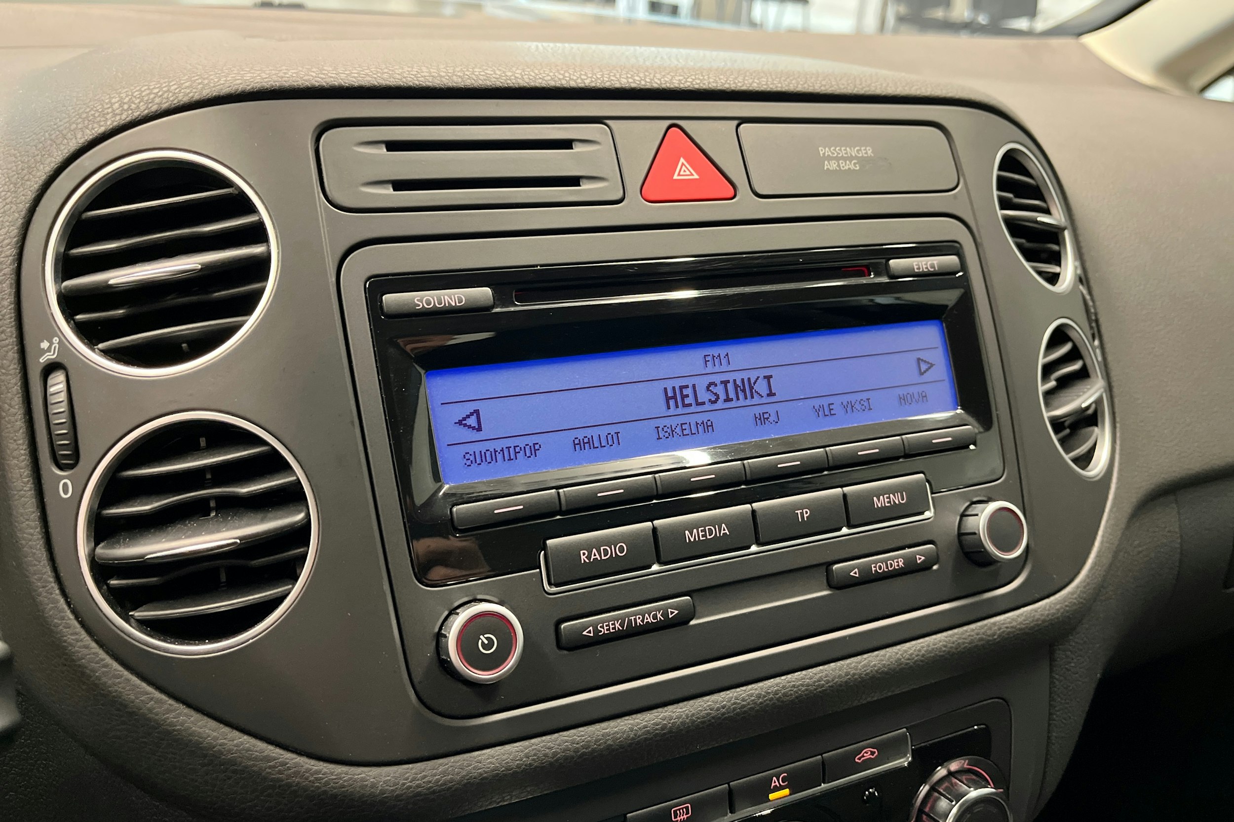 harmaa Volkswagen Golf Plus 2009 kuva 19.