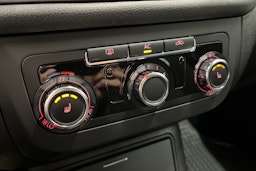 harmaa Volkswagen Golf Plus 2009 kuva 21.