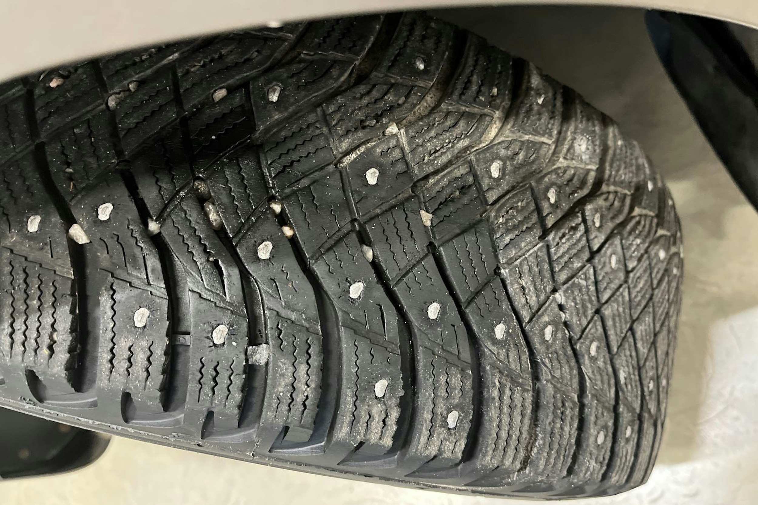 ruskea (beige) Volkswagen Golf Plus 2010 kuva 13.