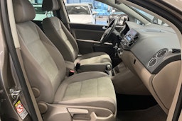 ruskea (beige) Volkswagen Golf Plus 2010 kuva 15.