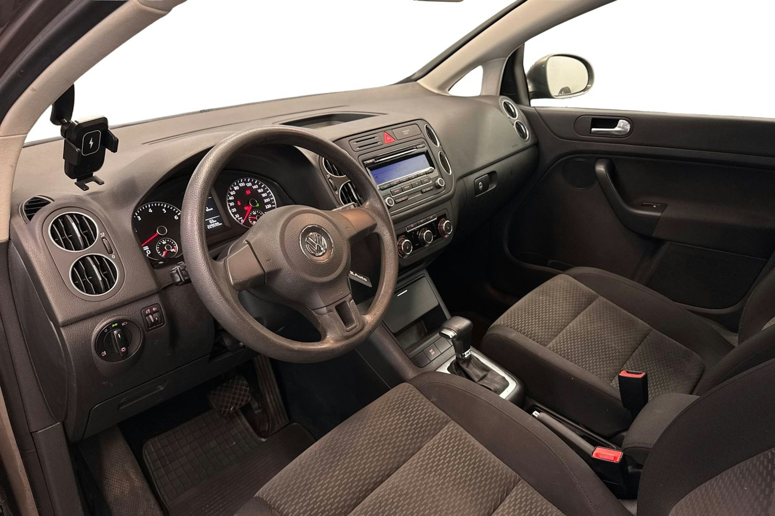 ruskea (beige) Volkswagen Golf Plus 2009 kuva 7.