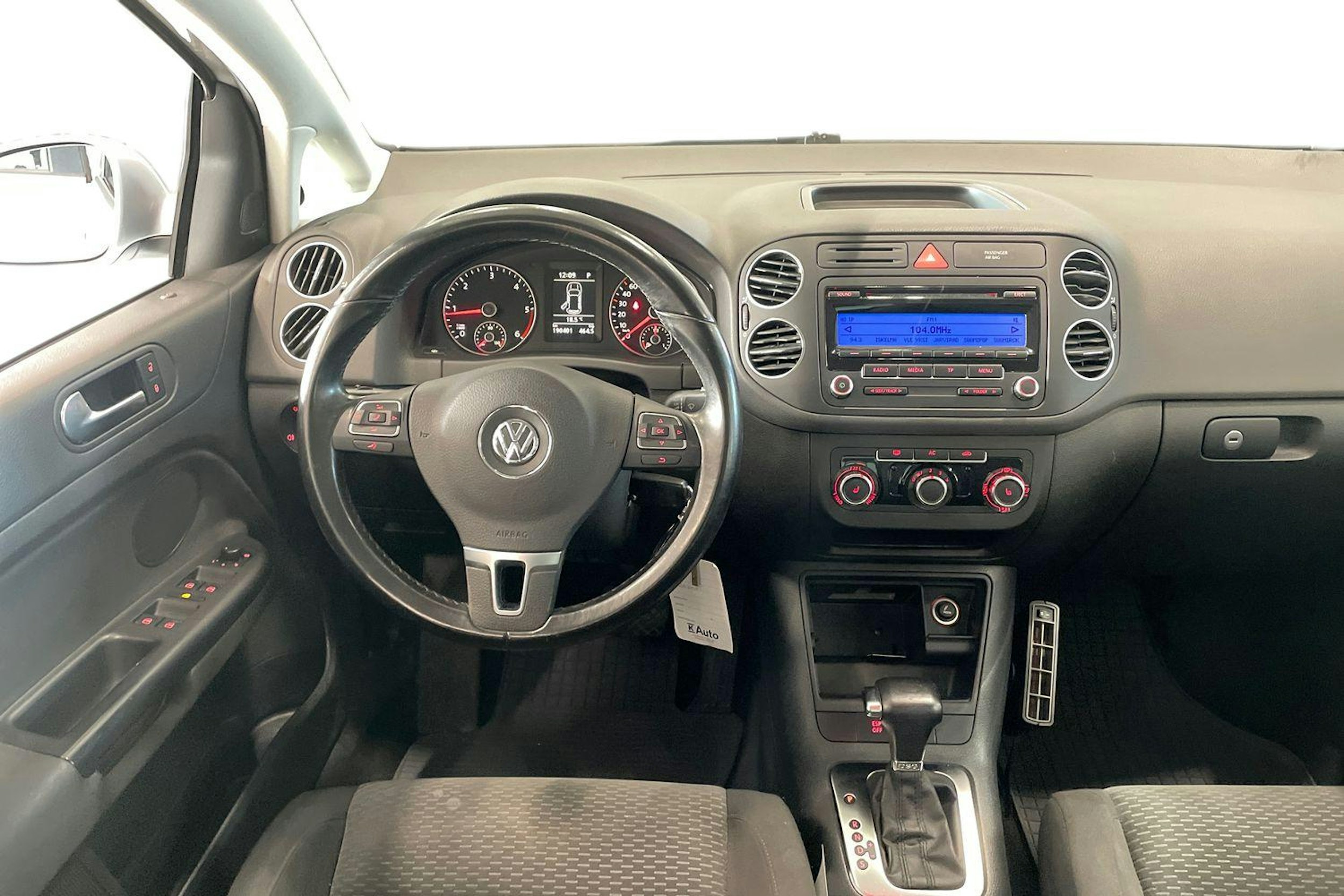 met. harmaa Volkswagen Golf Plus 2010 kuva 7.
