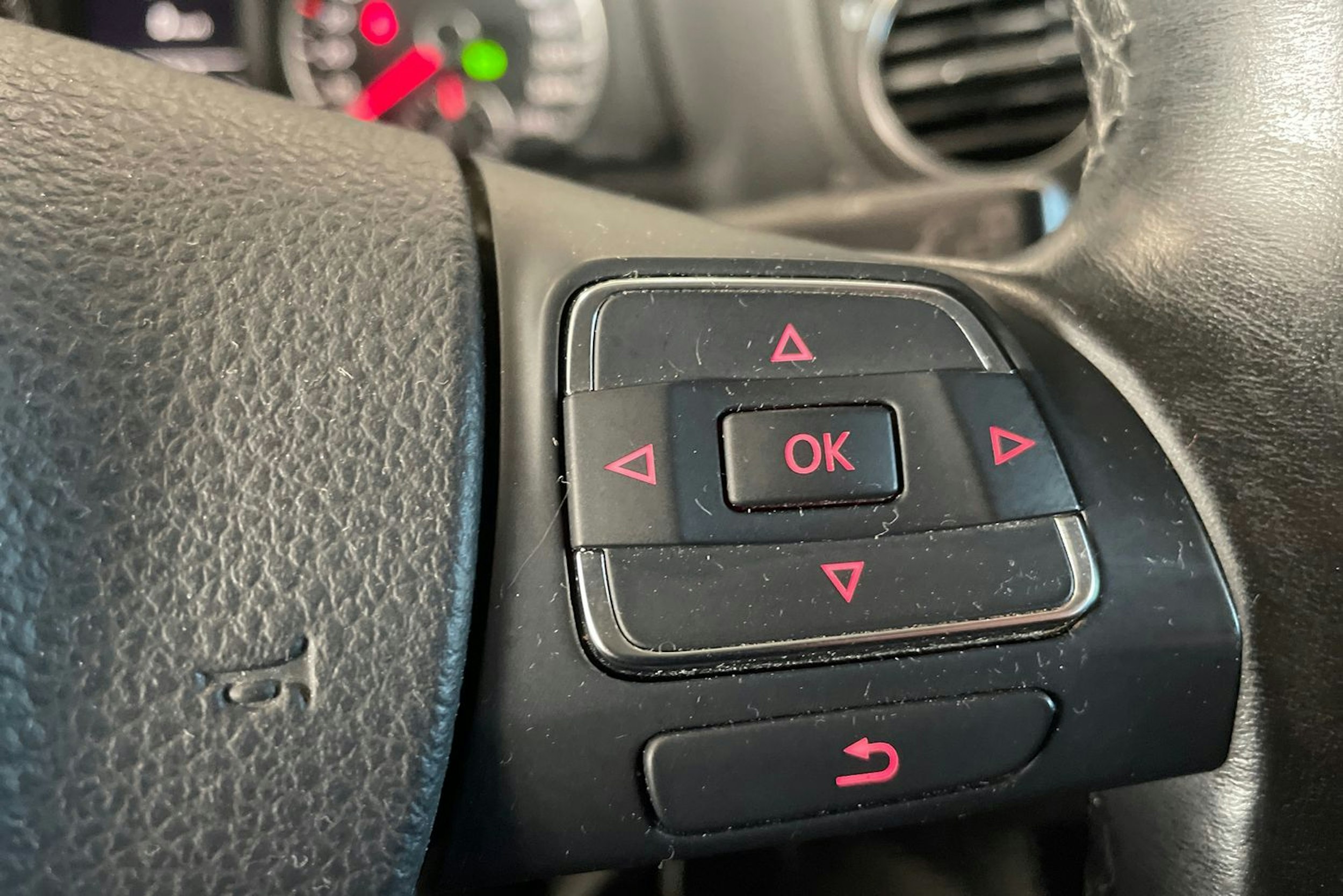 met. harmaa Volkswagen Golf Plus 2010 kuva 13.