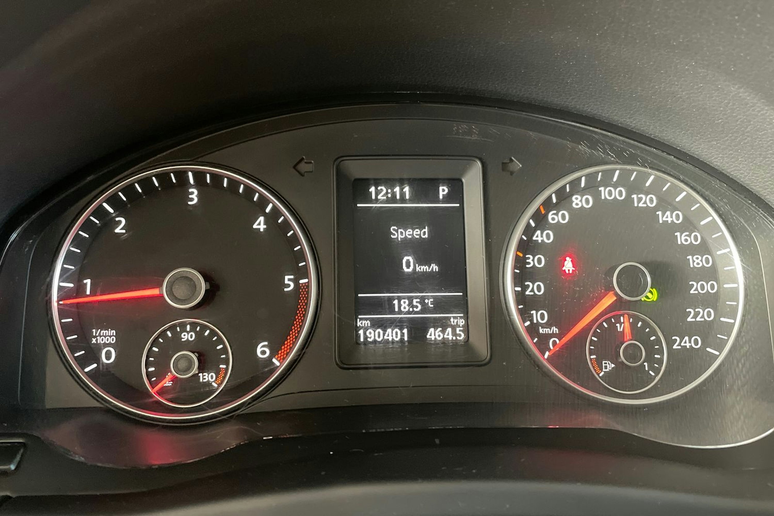 met. harmaa Volkswagen Golf Plus 2010 kuva 16.