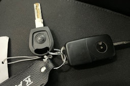 met. harmaa Volkswagen Golf Plus 2010 kuva 23.