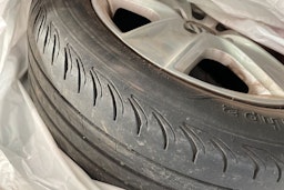 met. harmaa Volkswagen Golf Plus 2010 kuva 28.