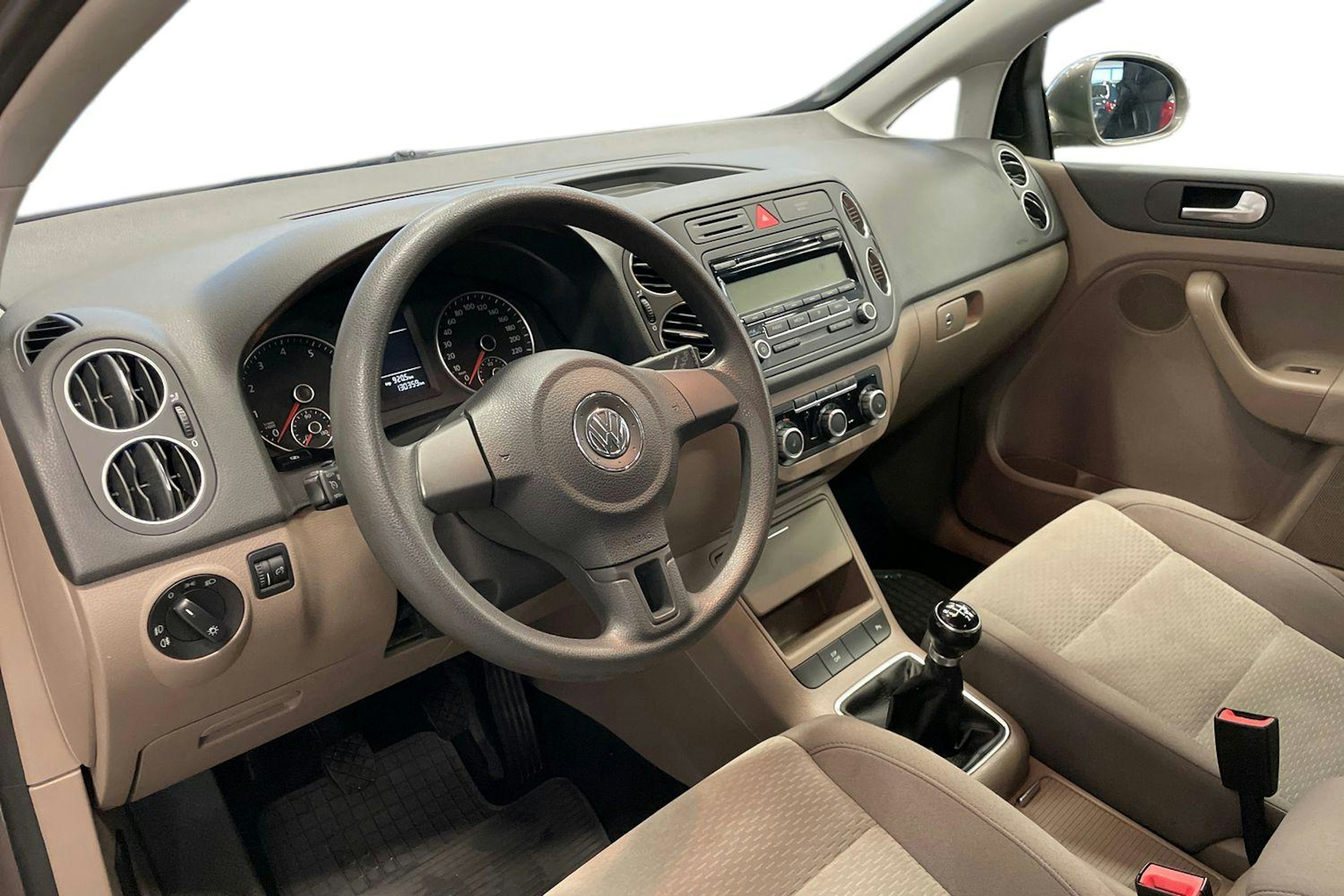 ruskea (beige) Volkswagen Golf Plus 2010 kuva 7.