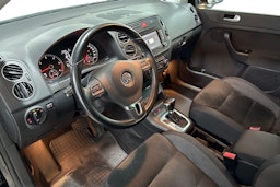 Musta Volkswagen Golf Plus 2010 kuva 7.