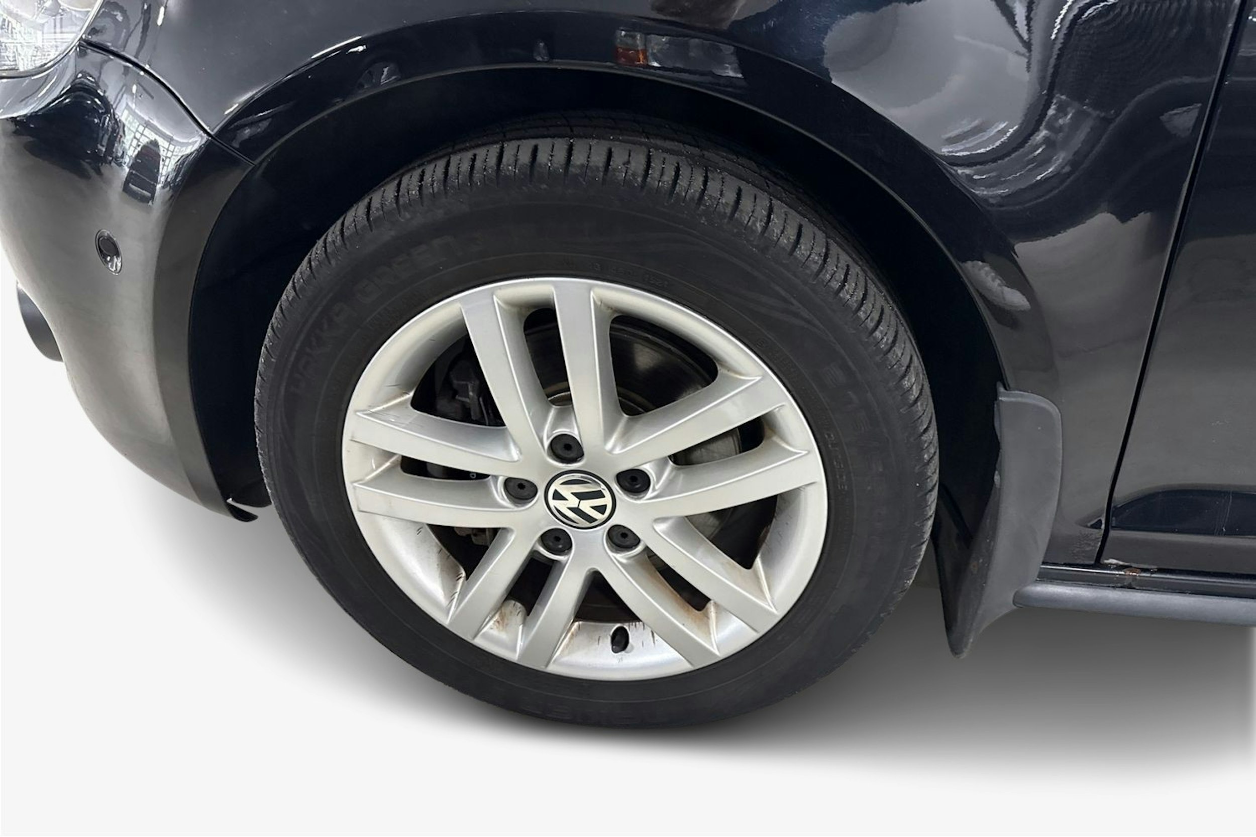 Musta Volkswagen Golf Plus 2010 kuva 11.