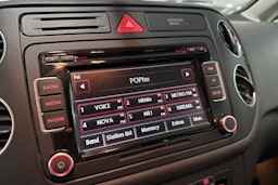 Musta Volkswagen Golf Plus 2010 kuva 18.