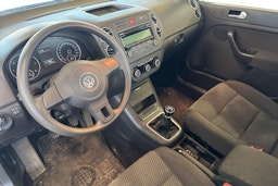 valkoinen Volkswagen Golf Plus 2011 kuva 3.