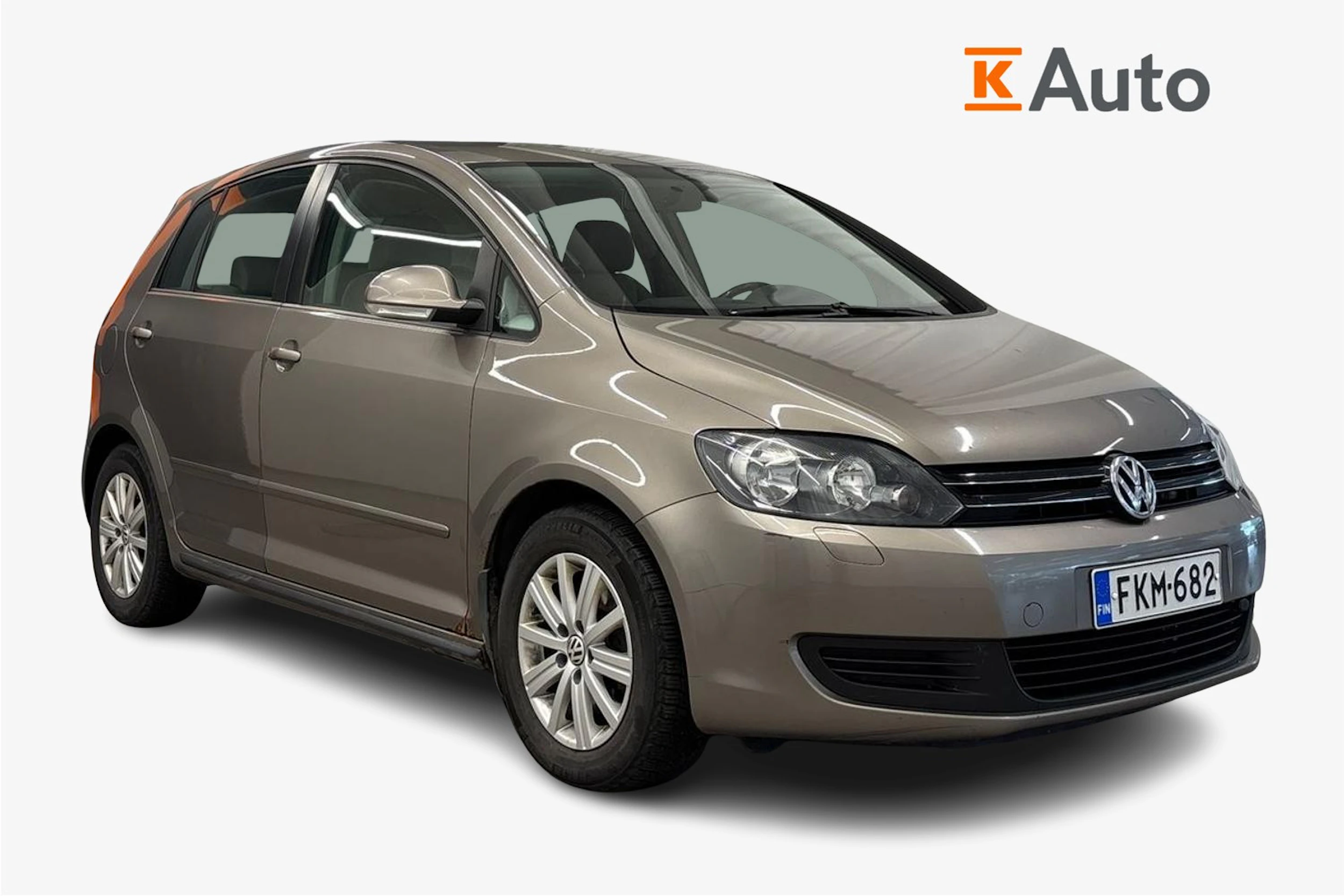 Ruskea (beige) Volkswagen Golf Plus 2011 kuva 1.