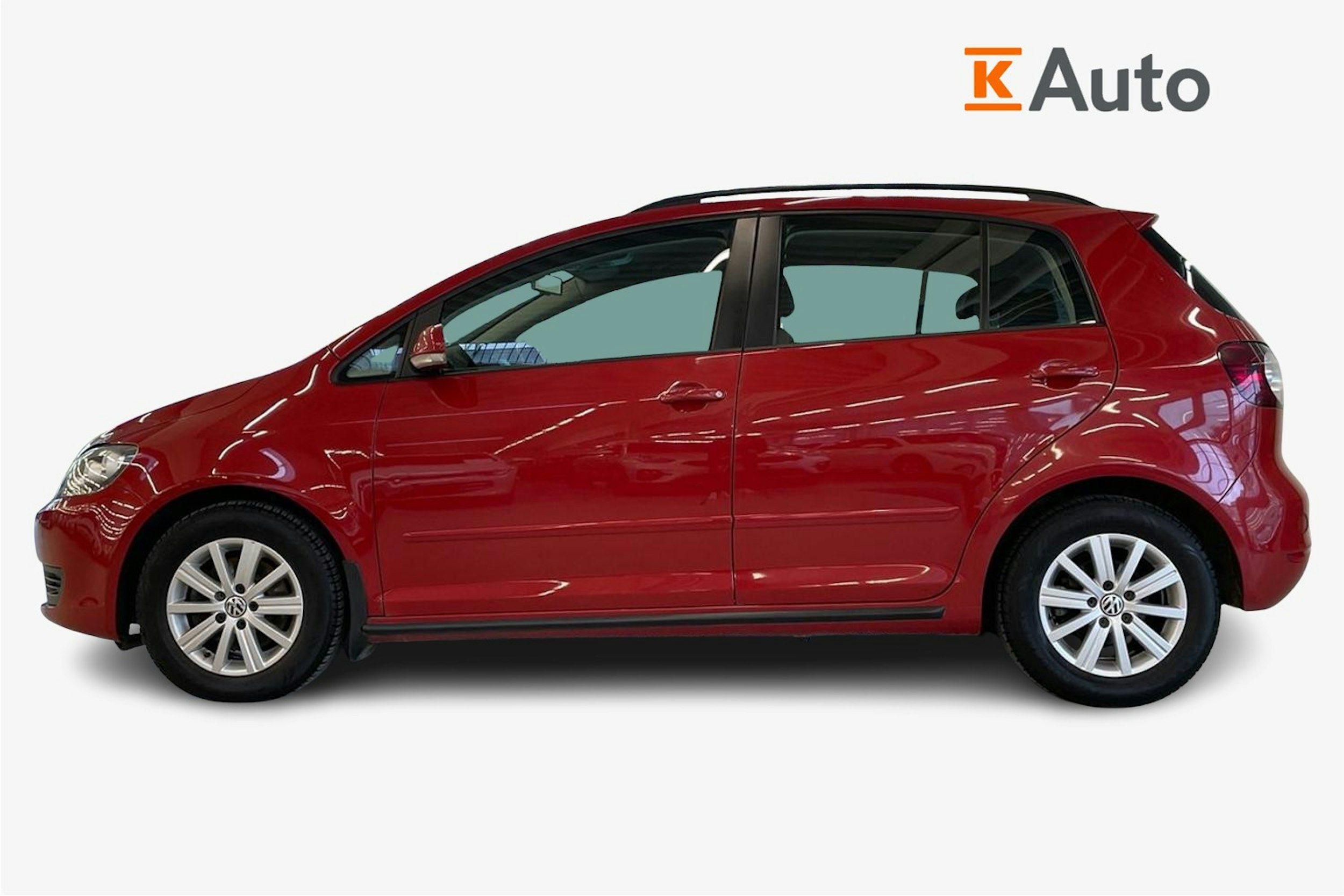 punainen Volkswagen Golf Plus 2011 kuva 6.