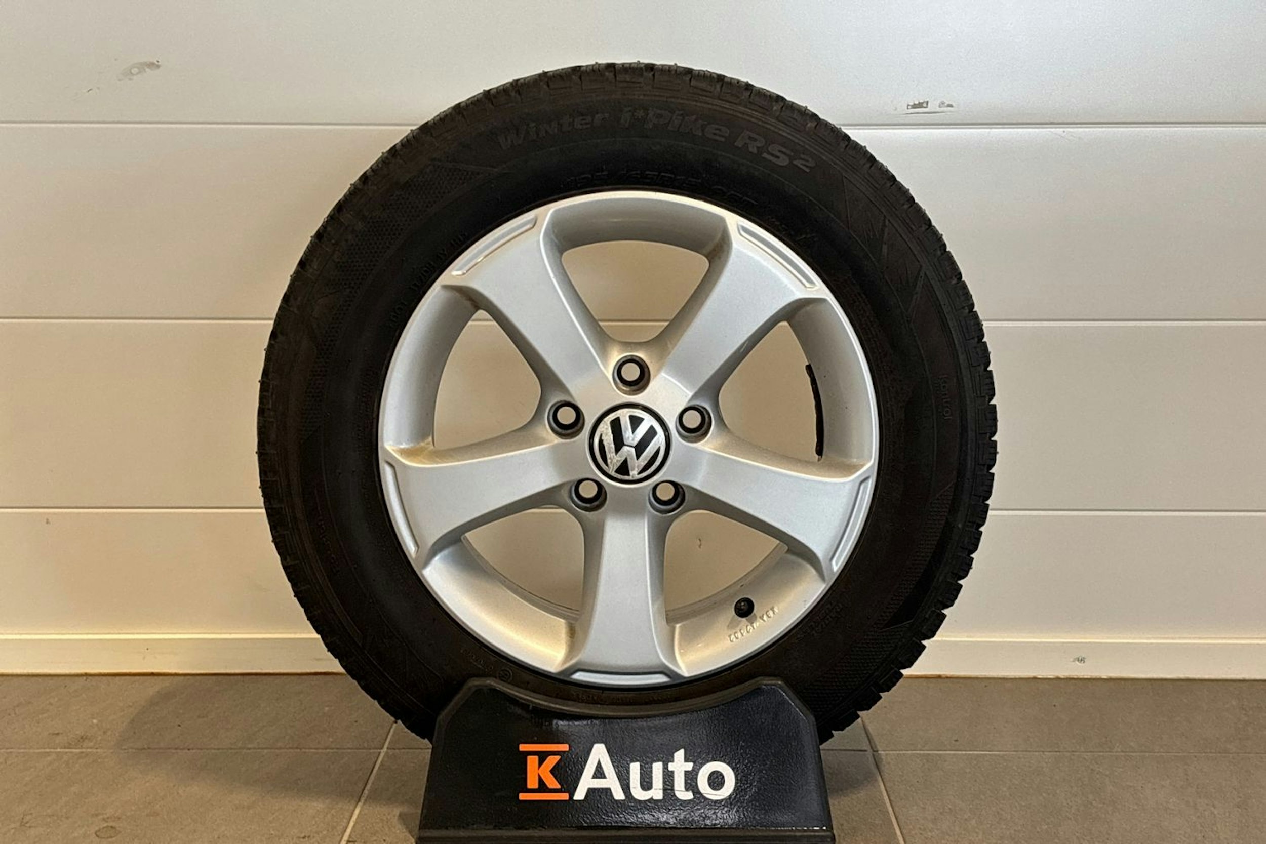 Sininen Volkswagen Golf Plus 2011 kuva 12.