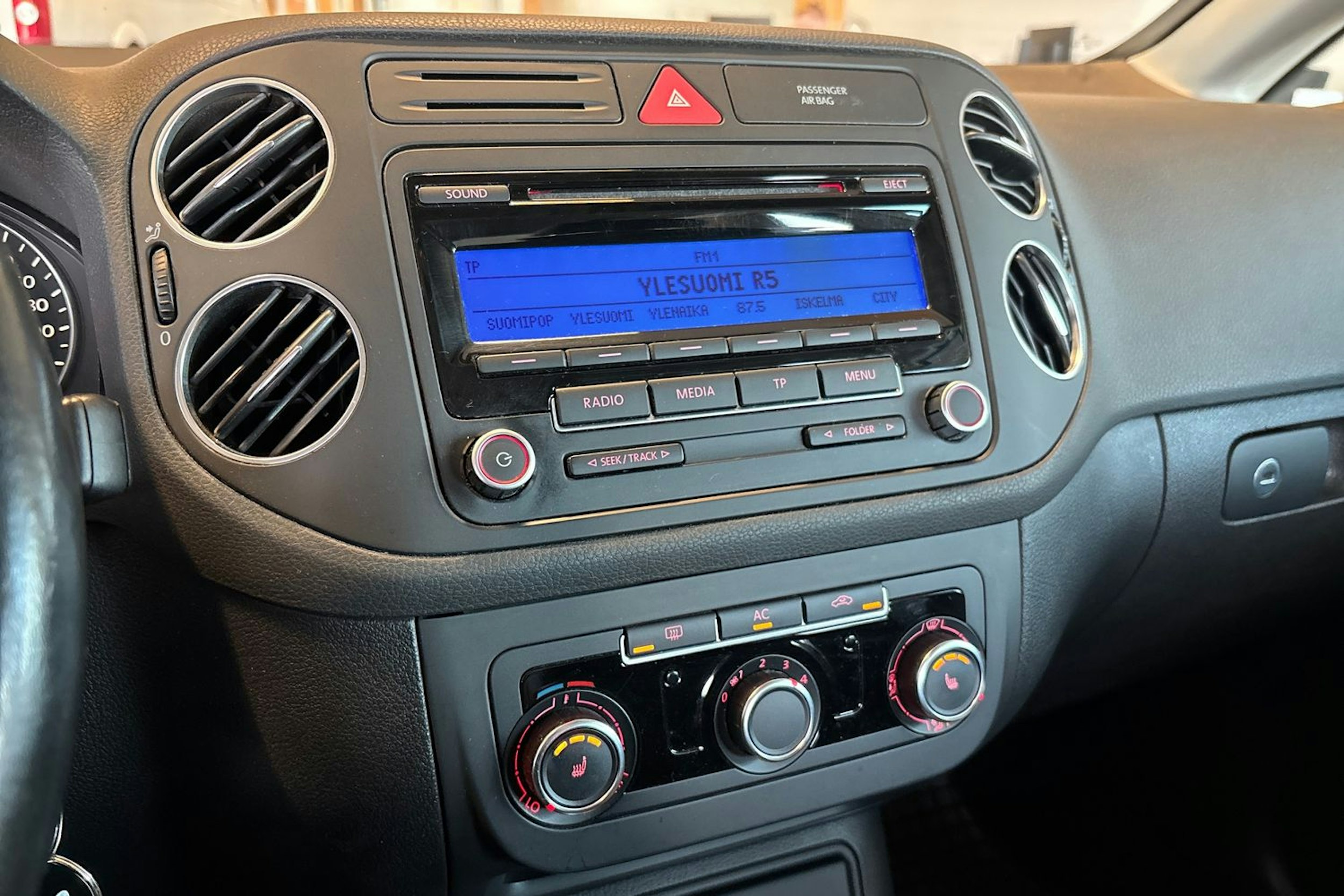 Sininen Volkswagen Golf Plus 2011 kuva 21.