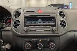 ruskea (beige) Volkswagen Golf Plus 2012 kuva 14.
