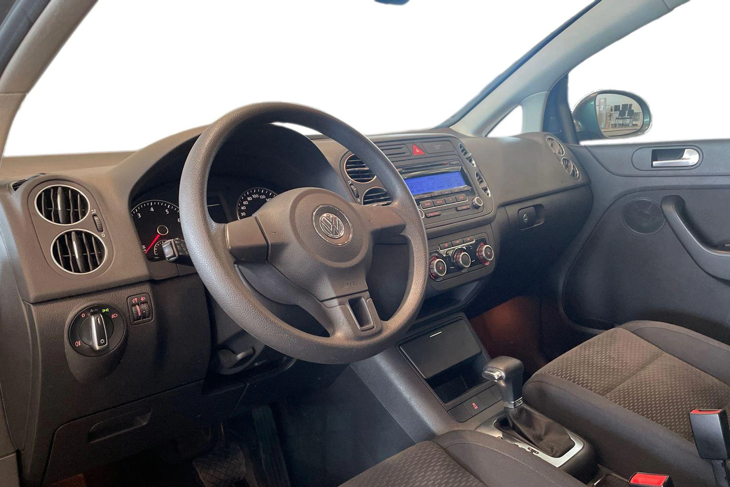 met. harmaa Volkswagen Golf Plus 2011 kuva 8.