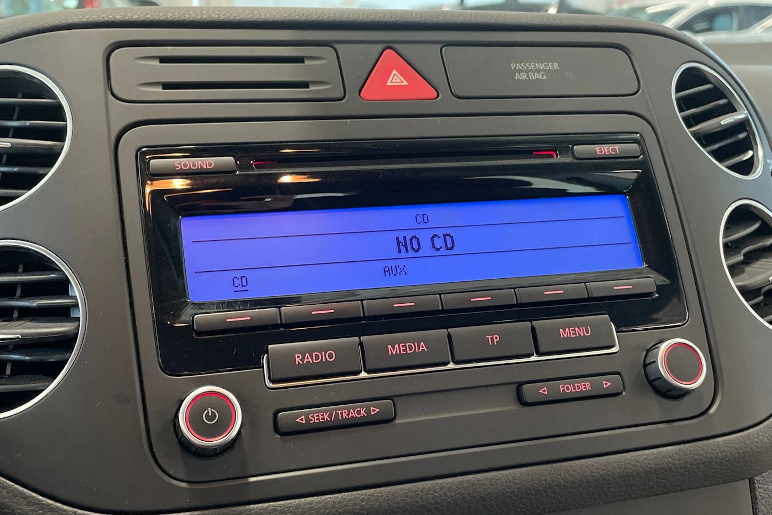 met. harmaa Volkswagen Golf Plus 2011 kuva 20.