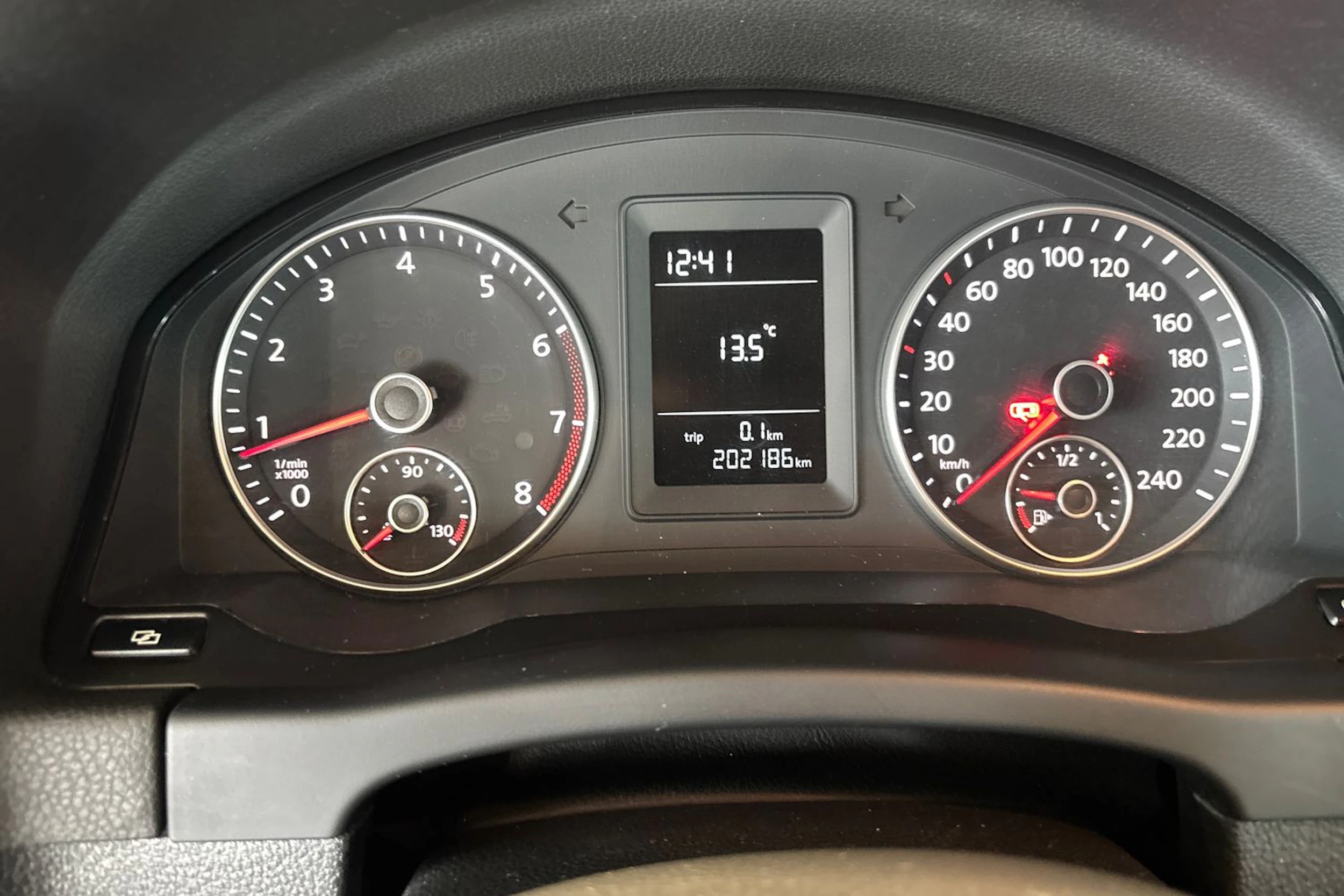 Ruskea (beige) Volkswagen Golf Plus 2012 kuva 11.