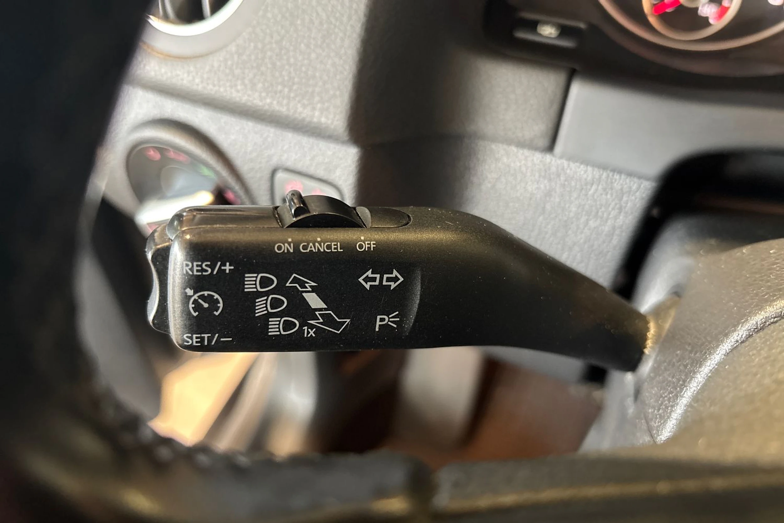 Ruskea (beige) Volkswagen Golf Plus 2012 kuva 12.