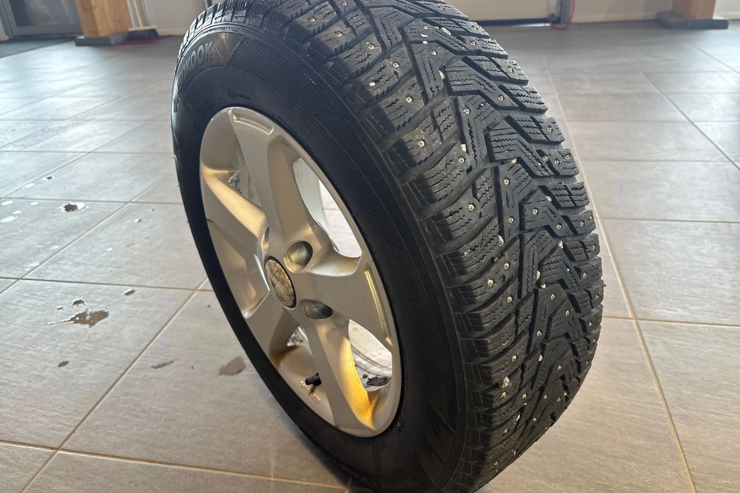 Ruskea (beige) Volkswagen Golf Plus 2012 kuva 15.