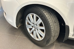 valkoinen Volkswagen Golf Plus 2012 kuva 13.